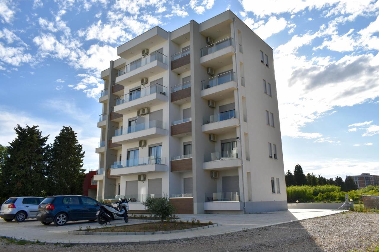 Lux Kalimera Apartments Улцинь Экстерьер фото